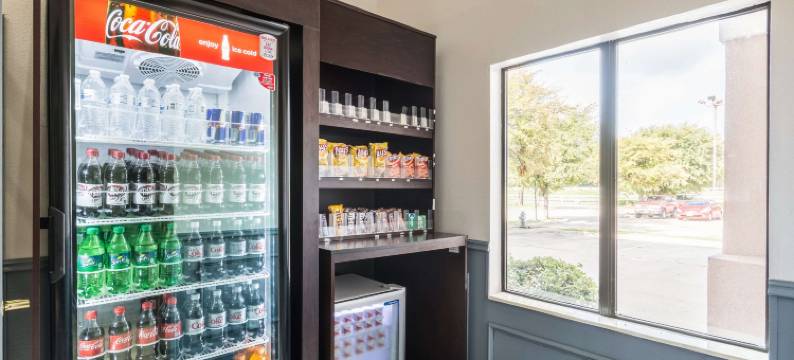 伯利森-沃斯堡品质酒店(Quality Suites, Ft Worth Burleson)图片