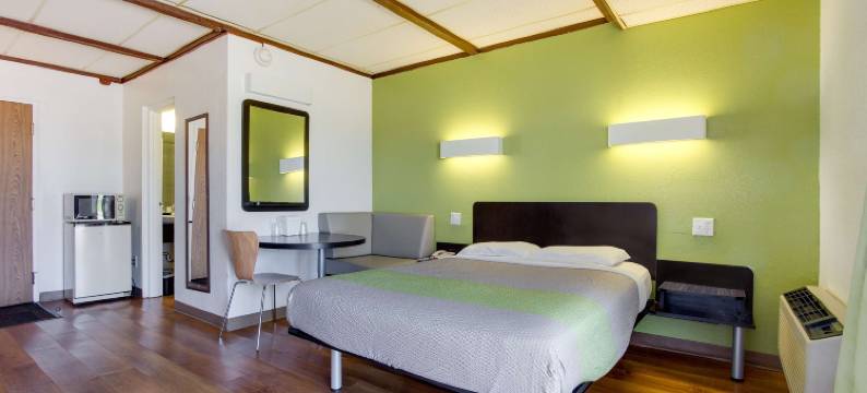 日内瓦斯派尔学院蔚景温德姆酒店(Wingate by Wyndham Geneva at Spire Academy)图片