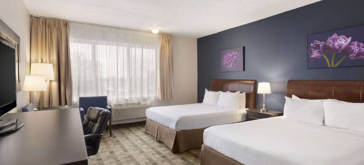 蒙特利尔机场会议中心戴斯酒店(Days Inn by Wyndham Montreal Airport Conference Centre)图片