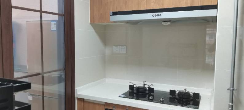 福田卓越中心舒适房三加一公寓(岗厦一路分店)图片