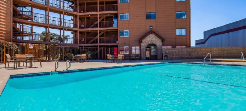 Lompoc Valley酒店和套房(Lompoc Valley Inn and Suites)图片