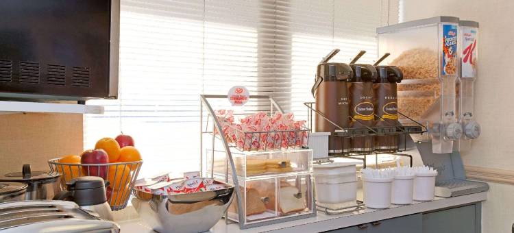 长岛市LGA速8酒店(Super 8 by Wyndham Long Island City LGA Hotel)图片