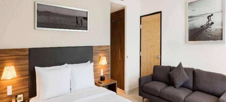 坎昆孔布嘉年华快捷(Fiesta Inn Express Cancún Cumbres)图片