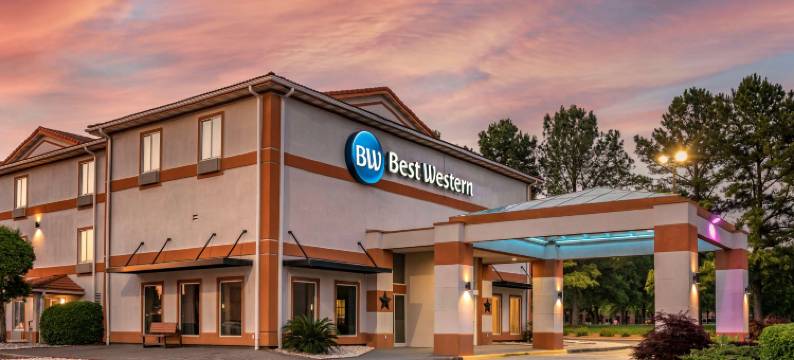 卡尔顿贝斯特韦斯特套房酒店(Best Western Plus Carlton Suites)图片