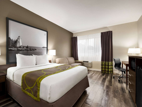 萨尼亚温德姆速8酒店