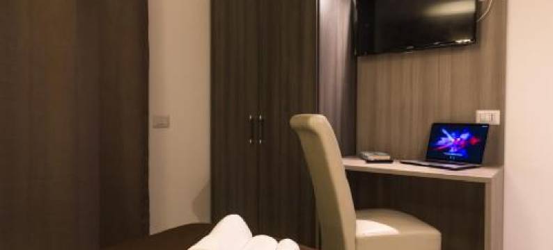 拉皮亚泽塔旅馆(La Piazzetta Guest House)图片