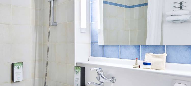 埃夫勒基里亚德直达酒店(Kyriad Direct Evreux)图片