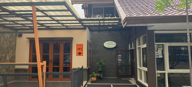 超级酒店(Hotel Supratman)图片
