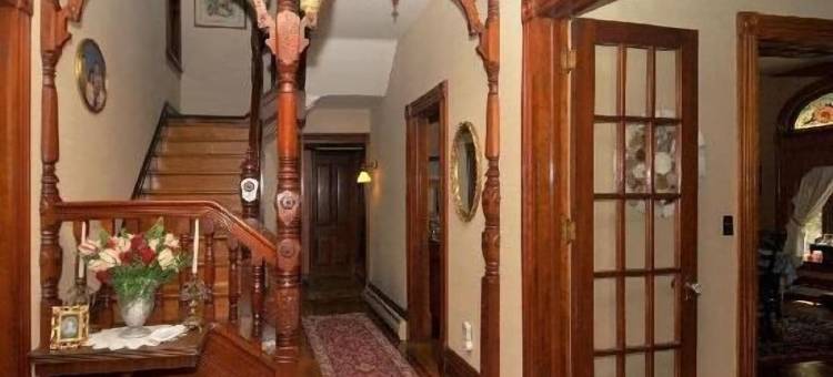 维多利亚阁楼早餐加住宿酒店(Victorian Loft Bed and Breakfast)图片