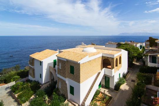 Resort Calampiso Over view