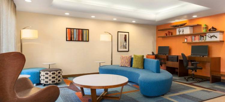 亚利桑那凤凰城机场丽怡酒店(Country Inn & Suites by Radisson, Phoenix Airport, AZ)图片