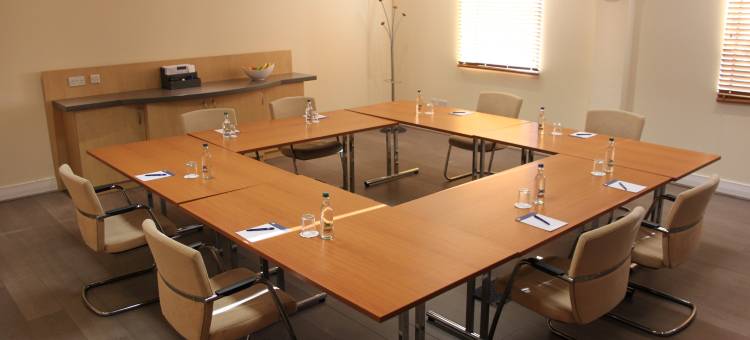 洲际智选假日酒店卡迪夫机场(Holiday Inn Express Cardiff Airport, an IHG Hotel)图片