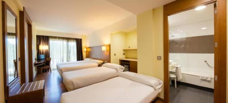 拉斯塞雷纳斯康塔布里科海水浴酒店(Hotel Thalasso Cantabrico Las Sirenas 4 Superior)图片