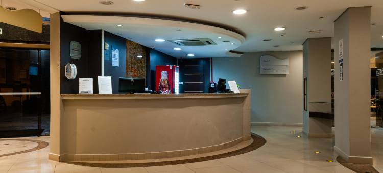库里提巴大师酒店(Master Curitiba Hotel - 1,6 km do Estádio Couto Pereira - Show)图片