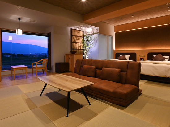 原鹤之玛依酒店