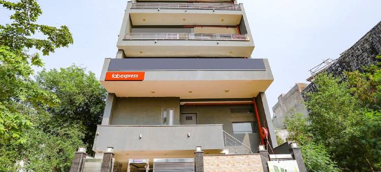 Super Townhouse Rohini Sector 24图片