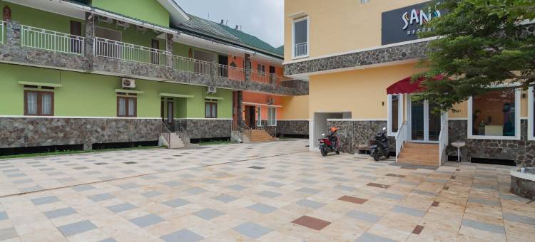 帕隆茂物桑斯度假村(Sans Resort Parung Bogor)图片