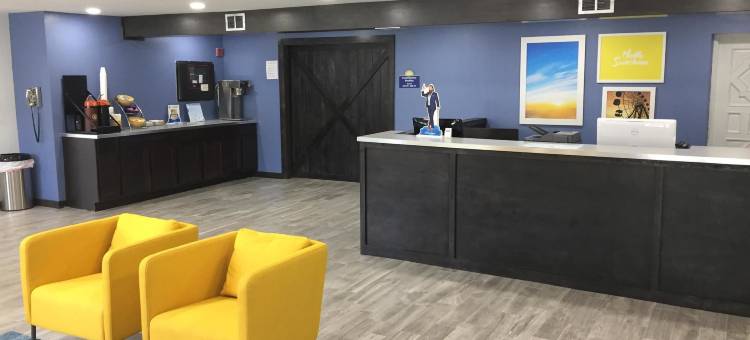 辛辛那提北温德姆戴斯套房酒店(Days Inn & Suites by Wyndham Cincinnati North)图片