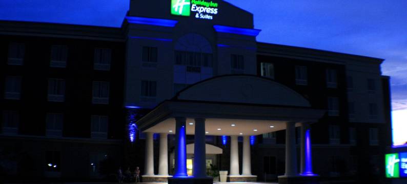 智选假日套房酒店特雷霍特(Holiday Inn Express & Suites TERRE HAUTE by IHG)图片