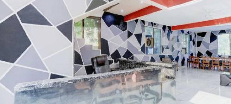 Hotel O Baba Hotel & Restaurant图片