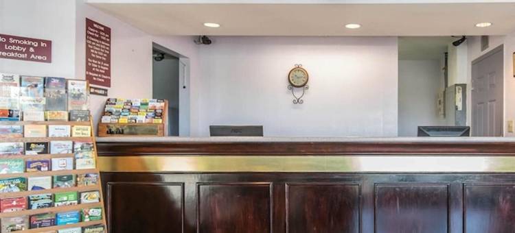 肯塔基路易斯威尔机场/会展中心 6 号套房酒店(Studio 6 Suites Louisville KY  Airport Expo Center)图片