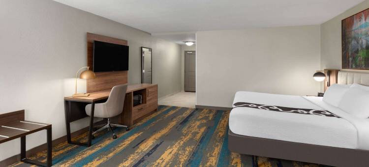 诺克斯维尔佩普米尔拉昆塔温德姆套房酒店(La Quinta Inn & Suites by Wyndham Knoxville Papermill)图片