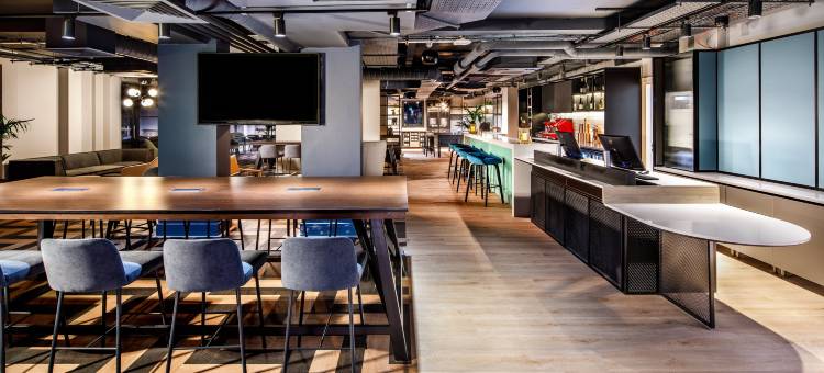 伦敦南门酒店(Southgate Hotel London)图片