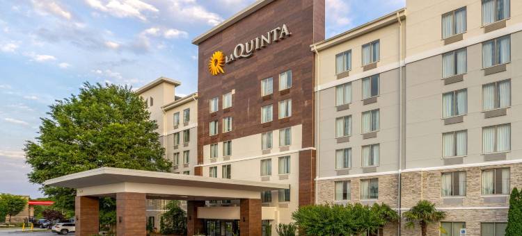 亚特兰大机场北拉昆塔温德姆套房酒店(La Quinta Inn & Suites by Wyndham Atlanta Airport North)图片