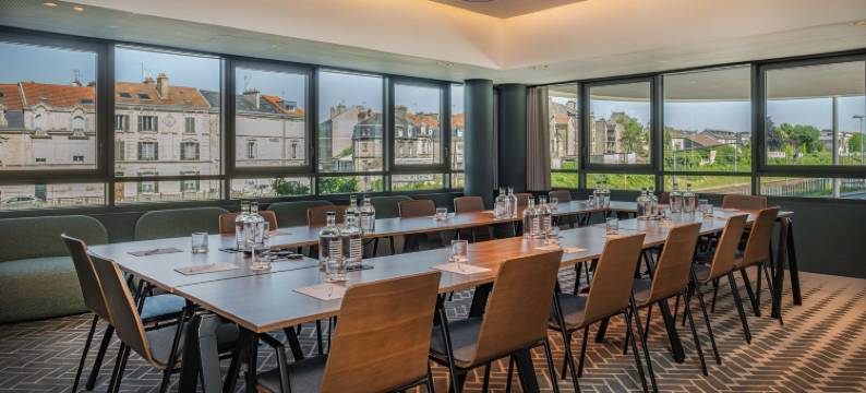 雷恩斯雷迪森酒店(Radisson Hotel Reims)图片