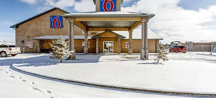 茵斯菲尔6号汽车旅馆(Joys Inn Innisfail, AB)图片