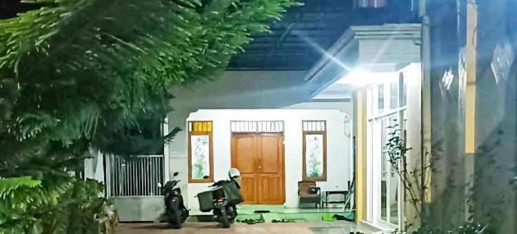 位于诗都文罗的3卧室独栋房屋-132平方米|带2个独立浴室(Chika's Homestay)图片