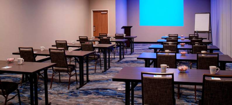 哥伦布万枫套房酒店(Fairfield Inn & Suites Columbus, IN)图片