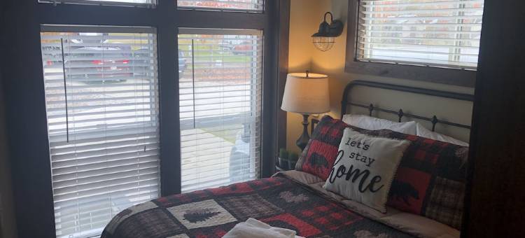 格兰德距蓝岭几分钟。微型小屋可携带宠物！(Grand Tiny Home Minutes to Blue Ridge.  Yes to Pets!)图片