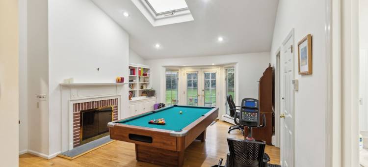 Long Island Estate with Heated Pool 1 Hr from Manhattan图片