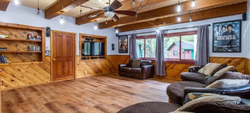 Perfect for Family Gatherings: Lakeside Beauty - 6Bdrm with Pool & Spa图片