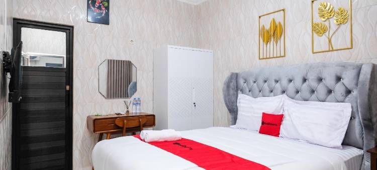 红门酒店清真-近古邦站2(RedDoorz Syariah near Stasiun Gubeng 2)图片