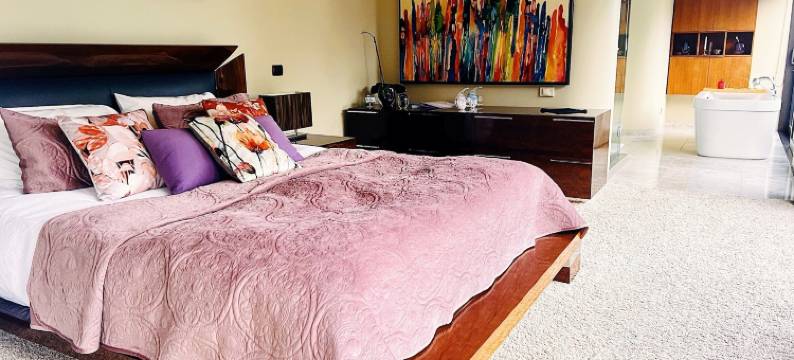 按摩浴缸套房 - 海景和海滩(Jacuzzi Suite - Ocean Views & Beach Access)图片