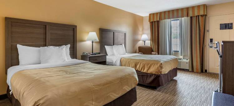 汉斯购物中心品质酒店及套房(Quality Inn & Suites Hanes Mall)图片