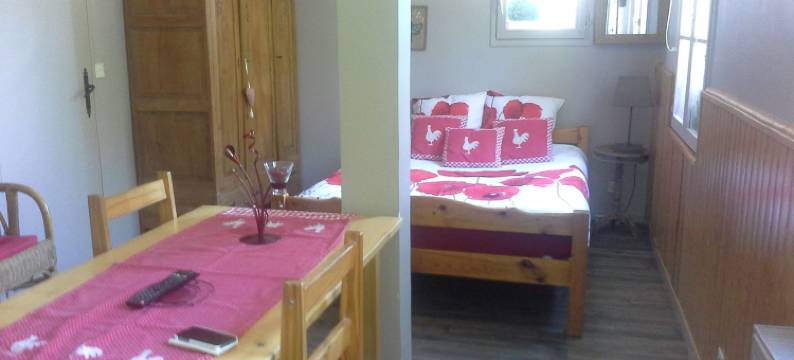 鲁罗特小屋旅馆酒店(Gite Hôtel Chambre d' hôtes et Roulottes et du Ternois)图片