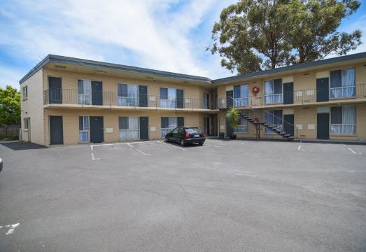 Dandenong Motel Hotel Overview