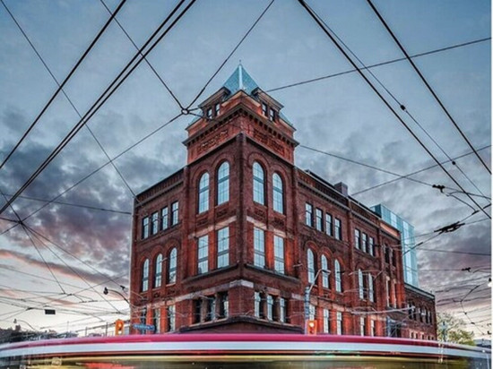 布罗德维尤酒店