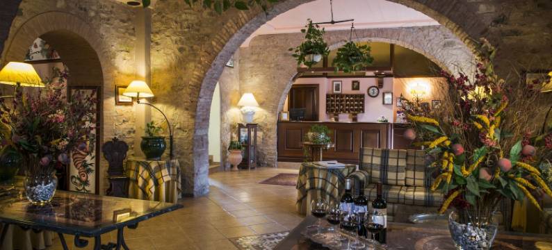 黎莱斯圣塔阿纳斯塔西娅酒店(Relais Abbazia Santa Anastasia Resort & Winery)图片