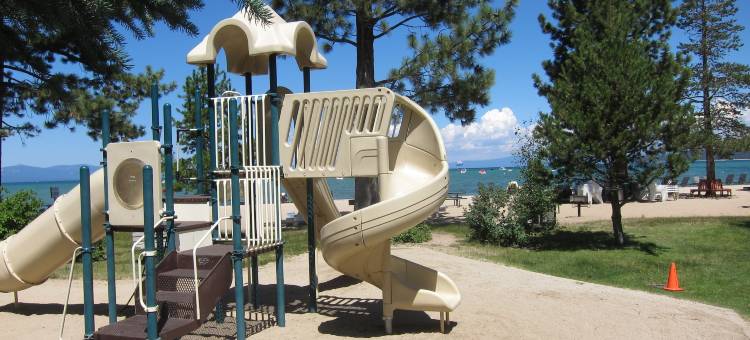 太浩海滩和滑雪俱乐部业主协会度假酒店(The Tahoe Beach & Ski Club Owners Association)图片