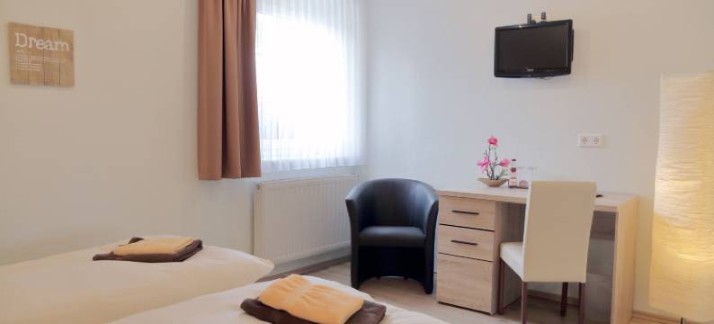 盖斯霍夫罗特赫希酒店(Gasthof Und Hotel Roter Hirsch)图片