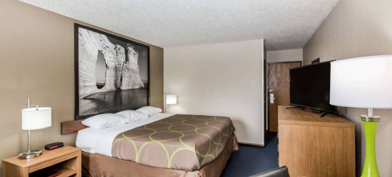 海斯温德姆速8酒店(Super 8 by Wyndham Hays KS)图片