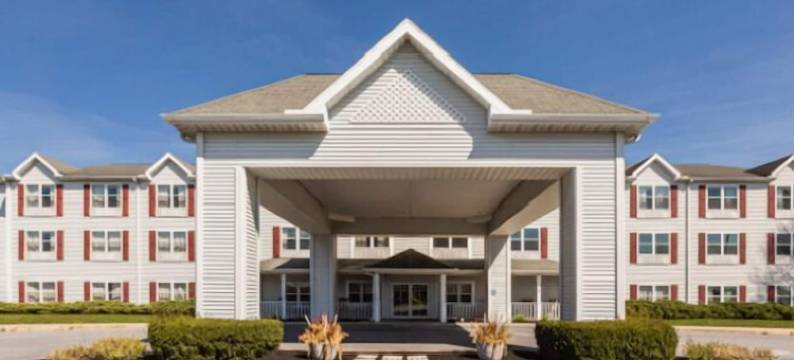 兰开斯特套房酒店(Lancaster Inn & Suites)图片