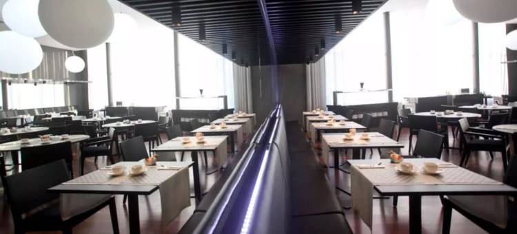 卡里斯马里内达酒店(Hotel Carris Marineda)图片