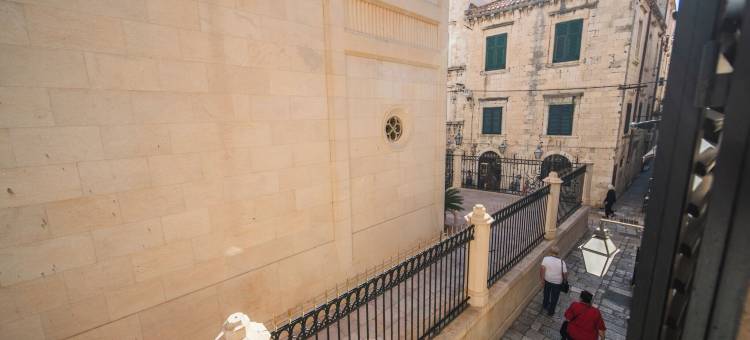 桑斯广场公寓(Sunce Palace Apartments with Free Offsite Parking)图片