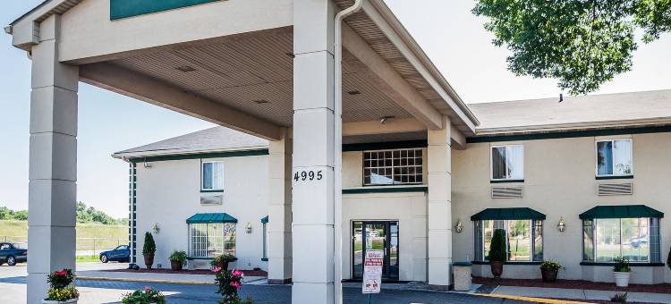 德梅因品质酒店及套房-默尔海路(Quality Inn & Suites des Moines - Merle Hay Road)图片