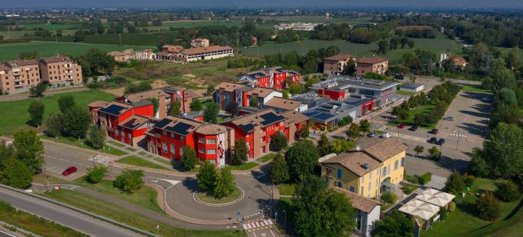 马拉内罗村酒店(Hotel Maranello Village)图片